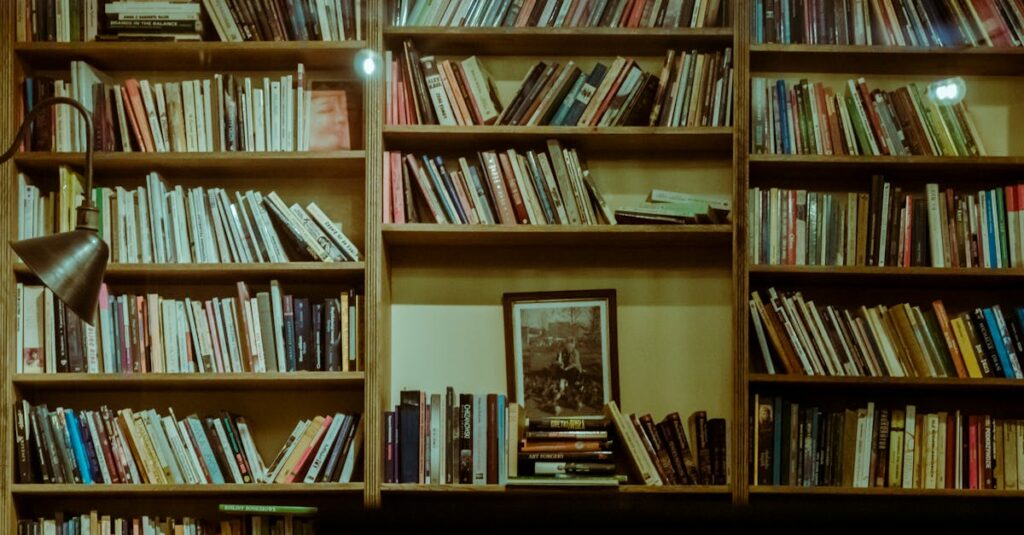 静かな部屋で漫画を読む時間