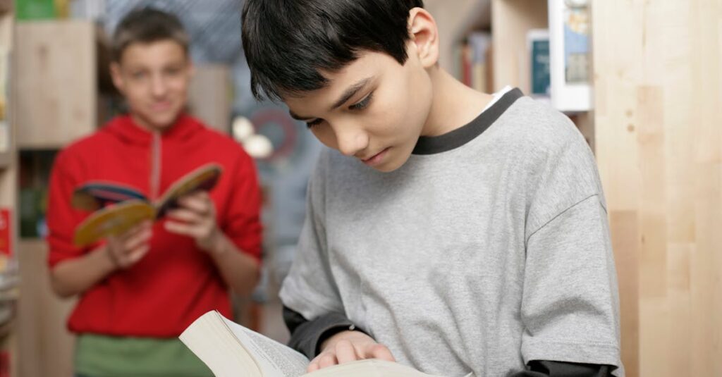 教室で静かに始まる林と仮釈放の関係を描いたイメージ。まだ言葉のない、でも確かに芽生えたつながり。