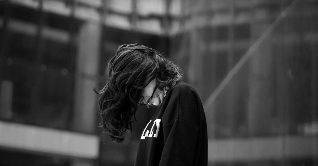 傷つける側と傷つく側。その境界線は、思っているよりも薄いのかもしれない。