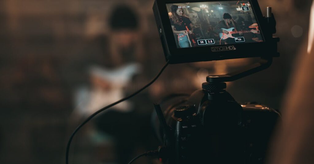 歌舞伎の舞台裏を緻密に描く漫画『国宝』のワンシーン。伝統芸の重みと芸の道を表現。