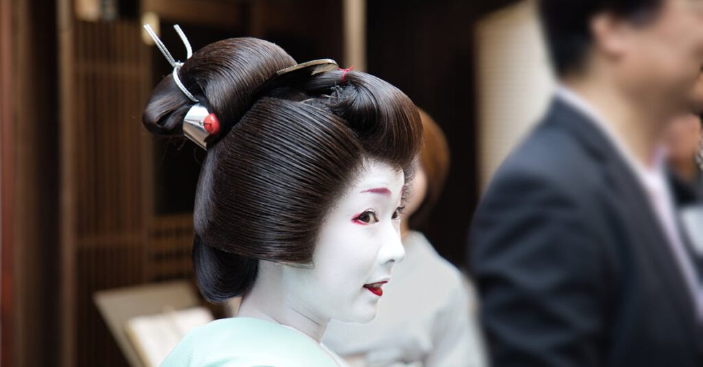 『国宝』の主人公・立花喜久雄。孤独と芸のはざまで揺れる静かな表情を持つ舞台役者。