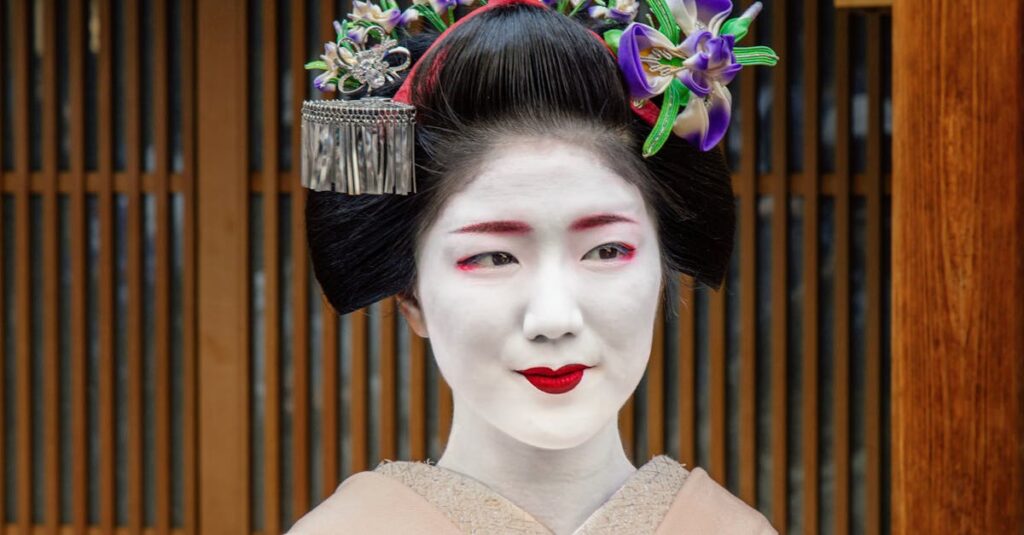 『国宝』花道篇の象徴。人生の転換点としての“花道”に立つ役者の静かな決意。