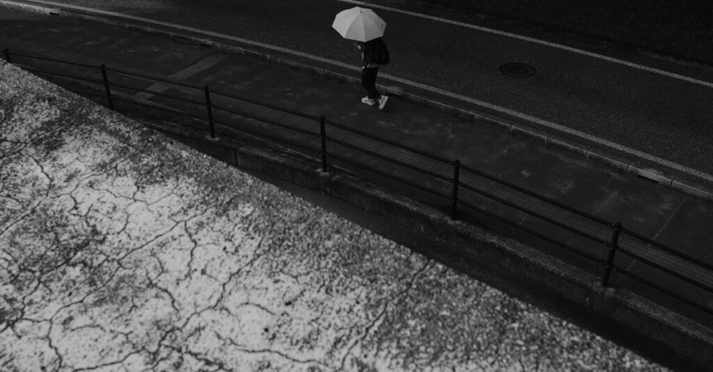 花道にひとり立つ役者。見られることを引き受ける、静かな覚悟の重さ。