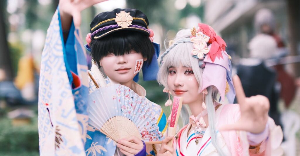 漫画『国宝』の舞台である文楽の舞台裏と芸に生きる登場人物たち。静けさと緊張感が漂う表情。