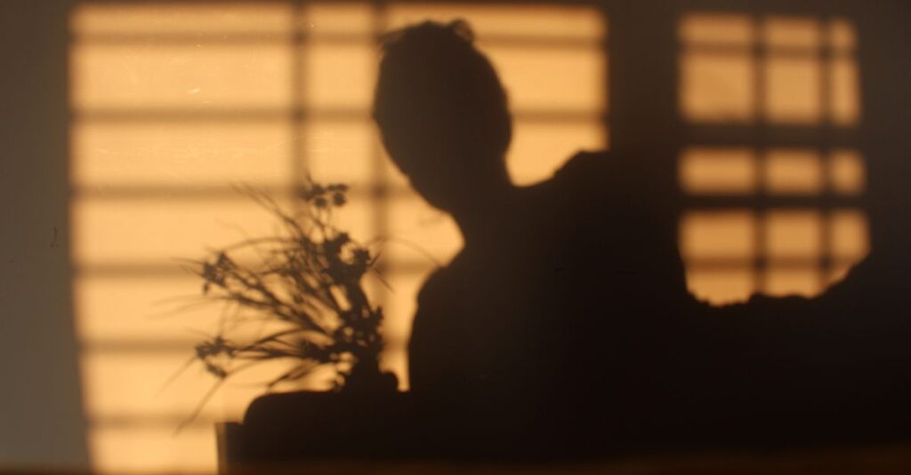 芸と向き合いながら、静かに自分の人生を見つめ直すひとり。芸道の問いは、人生の問い。