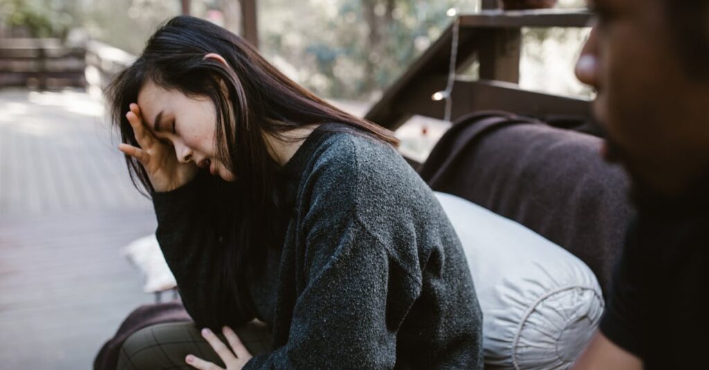 『国宝』の人間関係を象徴する、複雑に絡み合う登場人物たちの姿。ご縁でつながる静かな世界観。