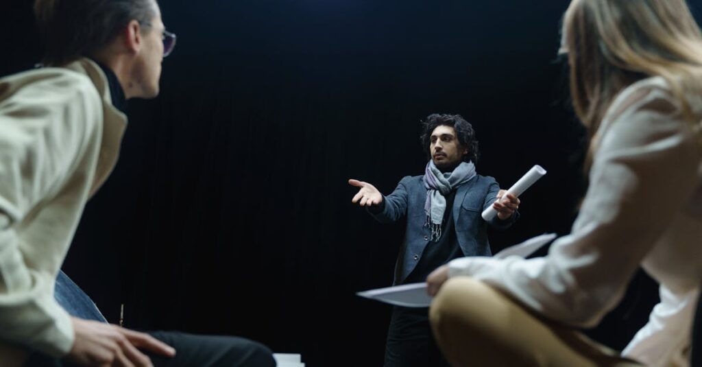 舞台の稽古場に漂う、本物の緊張と孤独。フィクションの中に宿る、リアルな痛みの気配。