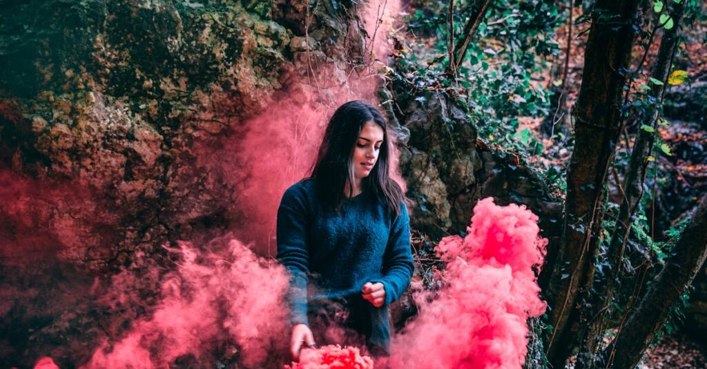 『夢中さ、きみに』の世界観と登場人物の雰囲気を紹介するビジュアル。静かな高校生活を描く青春作品。