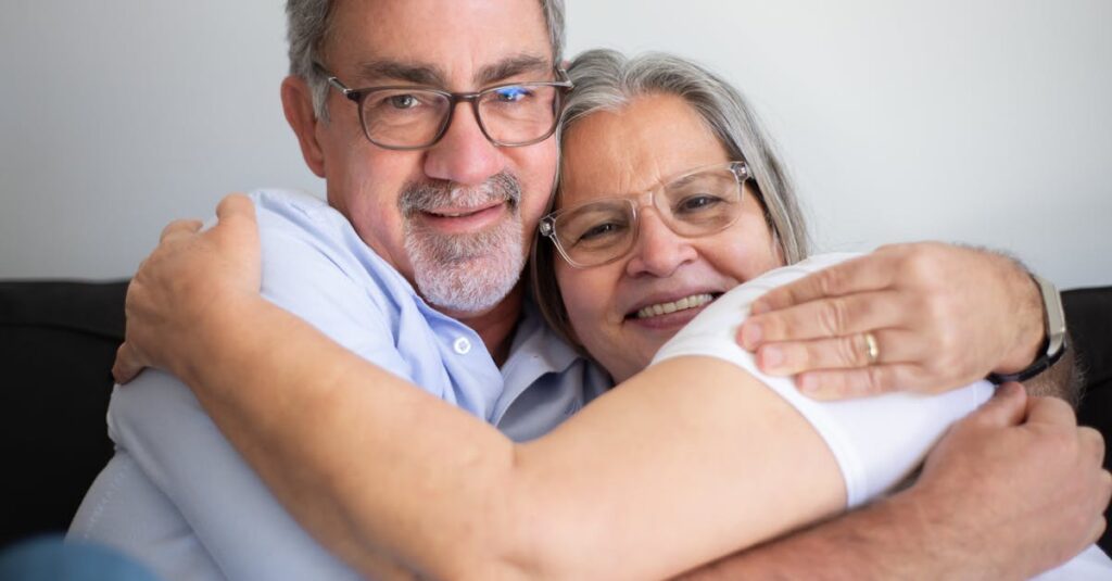 派手ではないのに、深く心に残るコマ。静けさは、感情を長く保存する器のようなもの。