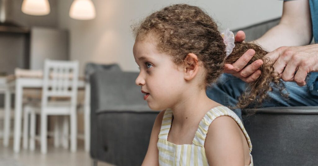 やさしいセリフが静かに届く瞬間。傷ついた心が、言葉によってそっと溶けていく。