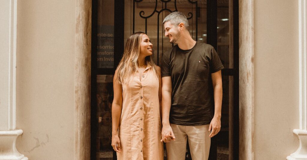 異世界と現実をつなぐ扉がご縁の循環を象徴するシーン