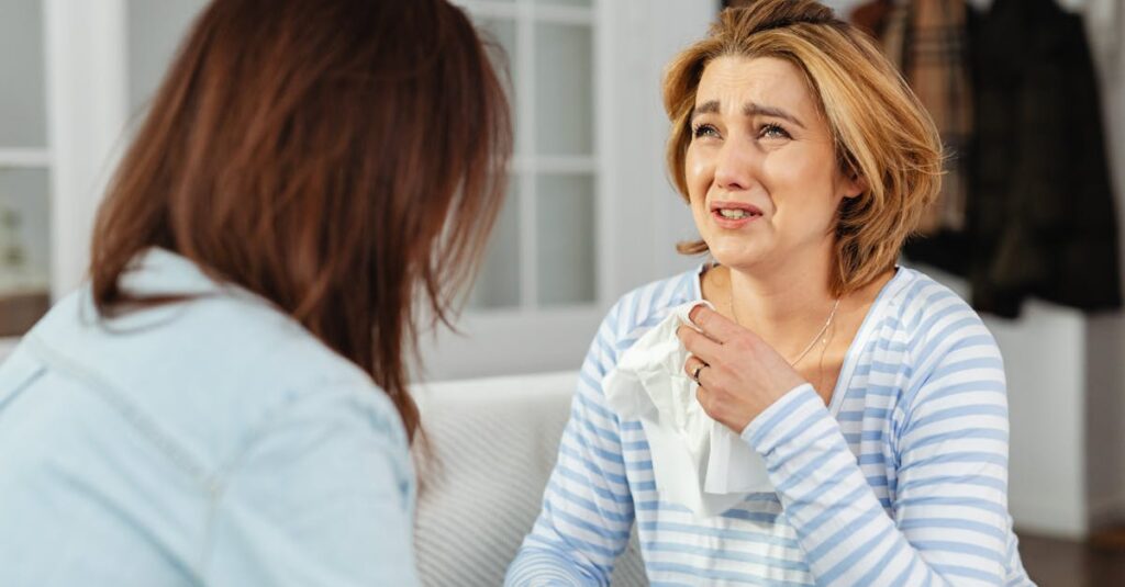 異世界の仲間たちと心を通わせる恵真の姿