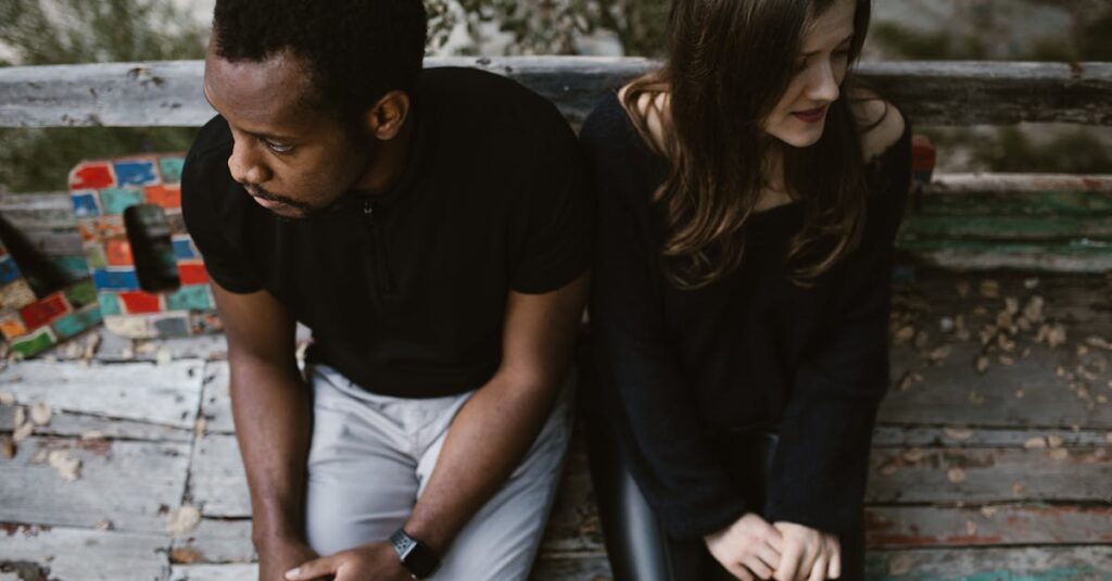 近づきたいのにすれ違ってしまう、不器用な関係の切なさが残る場面