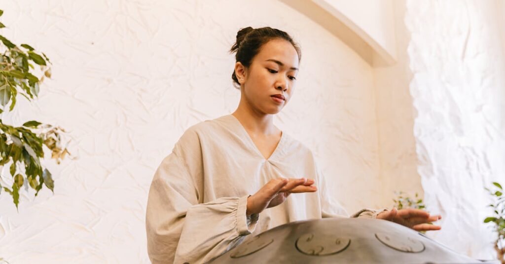 『裏庭のドア、異世界に繋がる』の静かな読後感と、心が整うような癒しの余韻を表現したイメージ