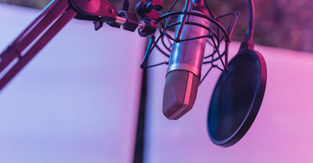 声優の声が感情を乗せて届く瞬間。声が揺れると、こちらの感情も揺れ始める。