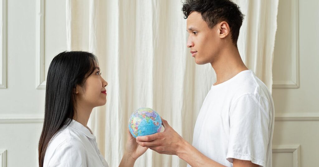 異世界と現実をつなぐ扉がご縁の循環を象徴するシーン