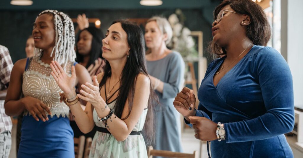 占星術と感情の共鳴。『ずたぼろ令嬢』が心の星に届く仕組みを表現。