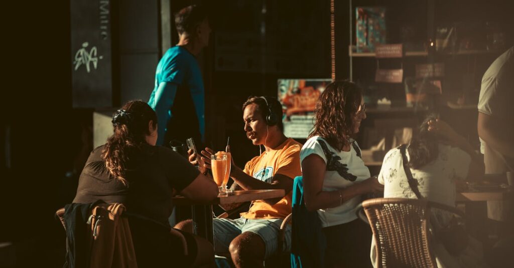 異世界から訪れた人物と心を通わせる場面が、現実の縁の大切さを思い出させる印象的なシーン。