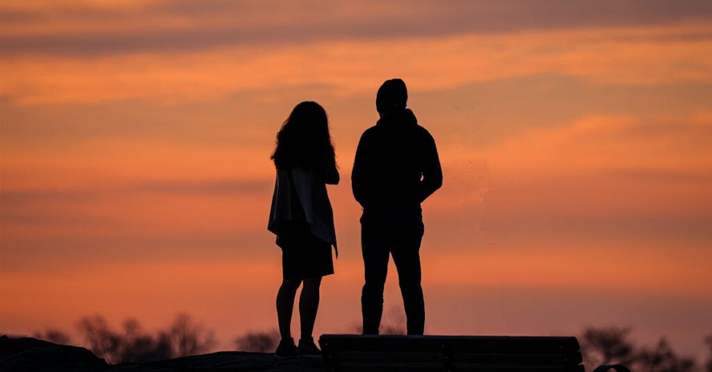 自然にご縁が育まれていく幻想的で穏やかなシーン