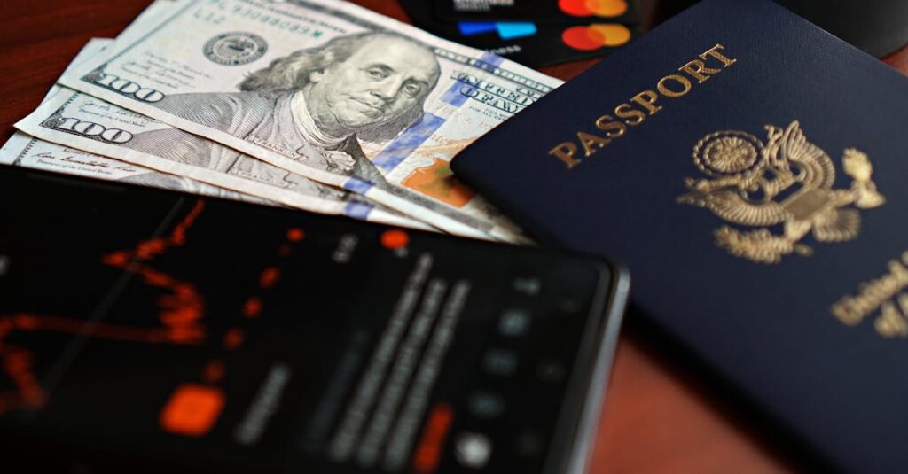 信じるかどうか迷わせるミステリアスなキャラクターと、それを見つめる読者の視点