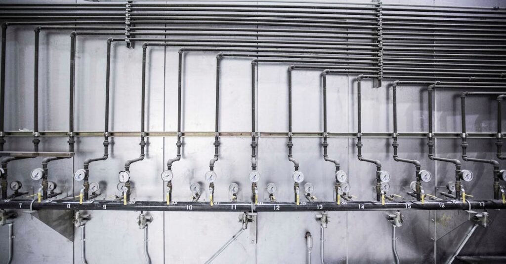 無理をしないでそばにいられる安心感を象徴する三之丞のやさしいまなざし。