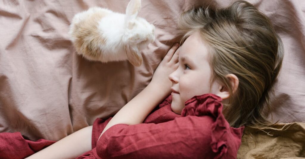 日常のなかで静かに心が通い合うアニメキャラたちのやさしい時間