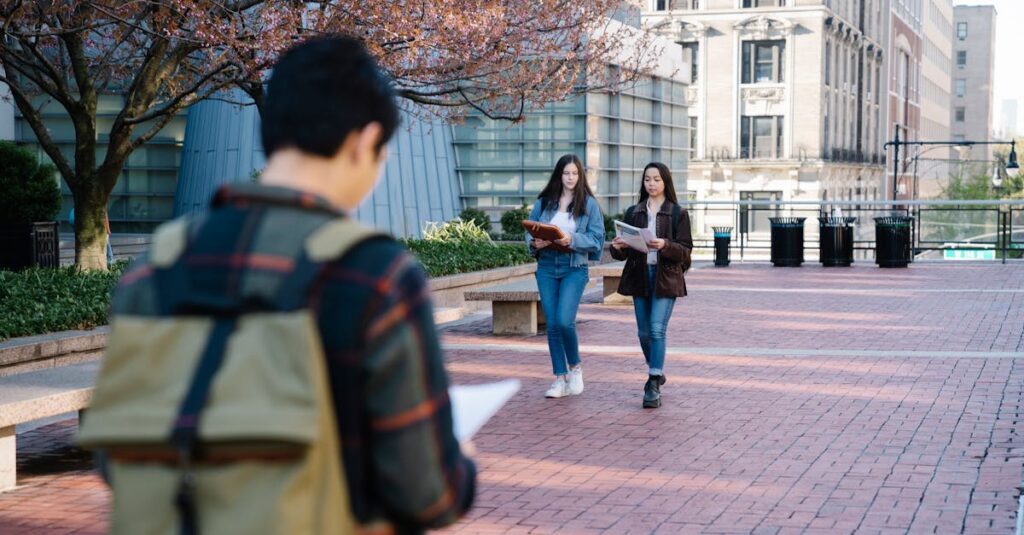 任務の中にいながら、少しずつ人との距離に触れていく場所