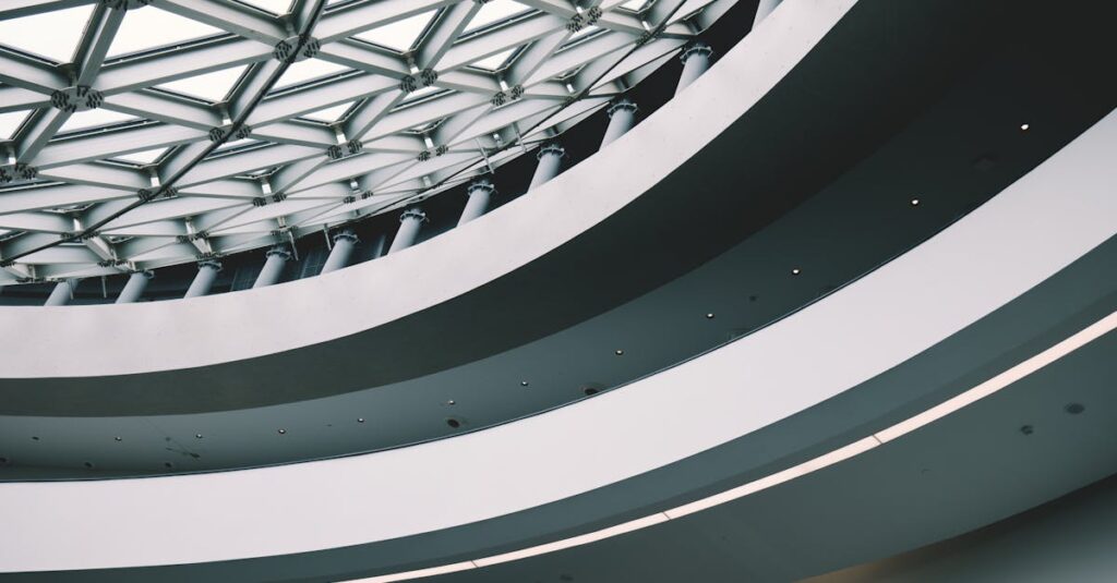 恋と友情が交差するアニメ風のキャラたちの複雑な感情を描いた場面。