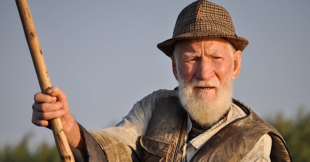 不器用ながらも深い愛情を抱くツンデレ系のアニメ男性キャラが真剣なまなざしで想いを伝える場面。