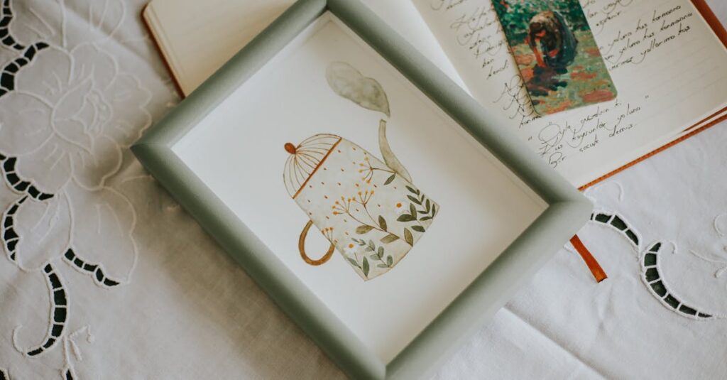 内に深いものを秘めた穏やかな女性の水彩イラスト