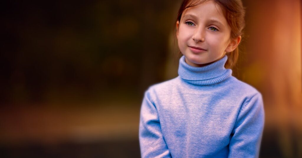 静かな想いを抱える高校生ヒロインの穏やかな表情