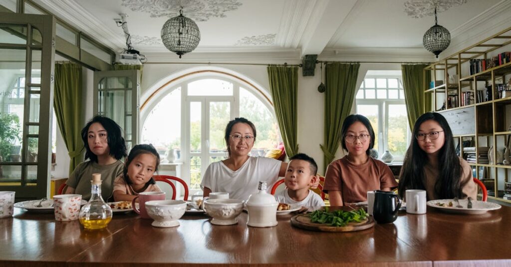 手の届く安心を大切にしながら、誰かと食卓を囲むやさしい時間