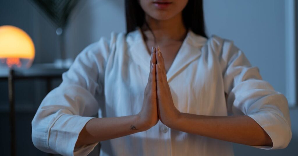 揺れる感情を抱えながら、それでも誰かを想い続ける。その強さは、静かな光に似ている。