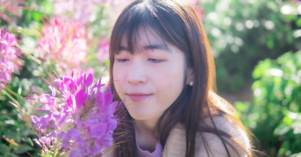 新しい場所で花開く多才な人の水彩イラスト