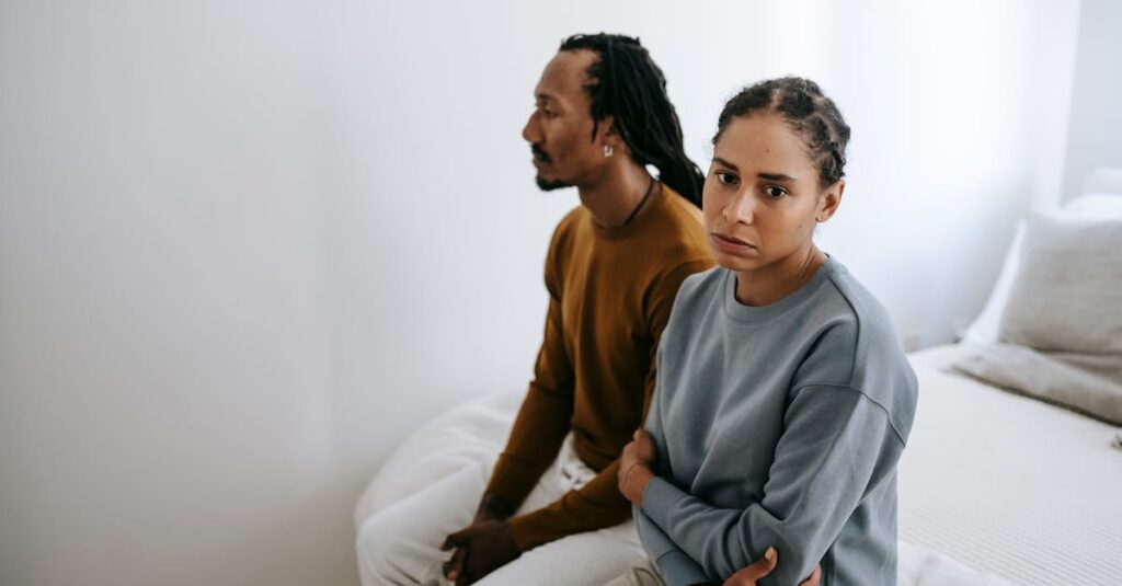 少し距離のある二人。伝わらなかった気持ちが、静かに漂う時間。