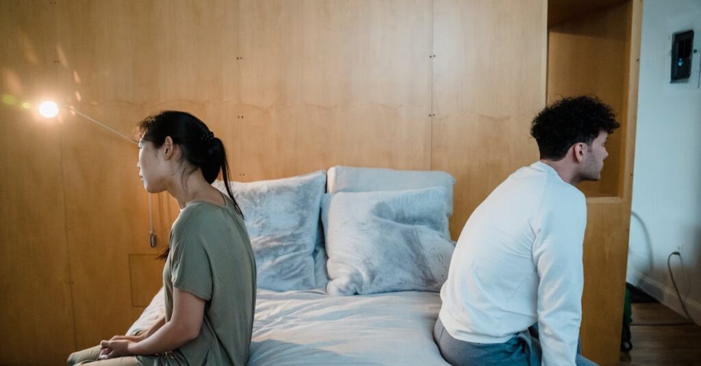 少し距離のある二人。伝わらなかった気持ちが、静かに漂う時間。