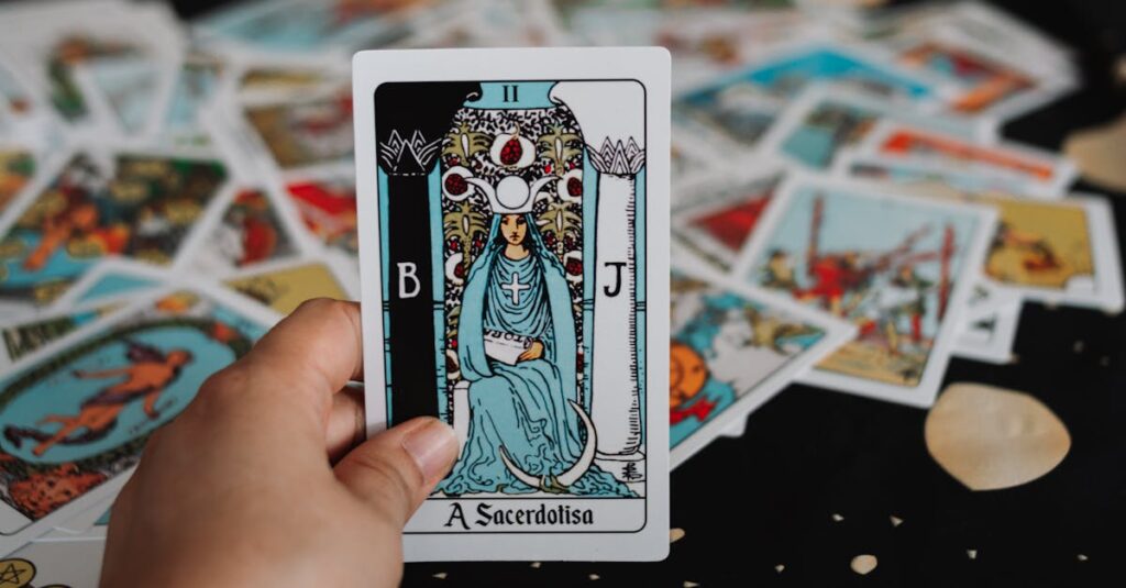 曖昧なタロットの言葉を自分なりに解釈しながら進む女性の思索的なアニメ風ビジュアル