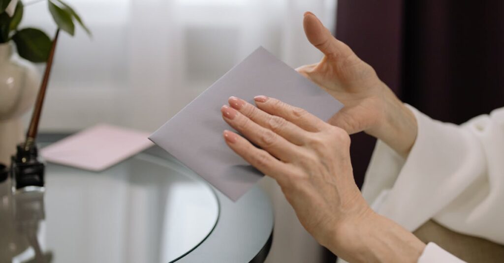 言葉にならない気持ちを、そっと文字に乗せるイメージ