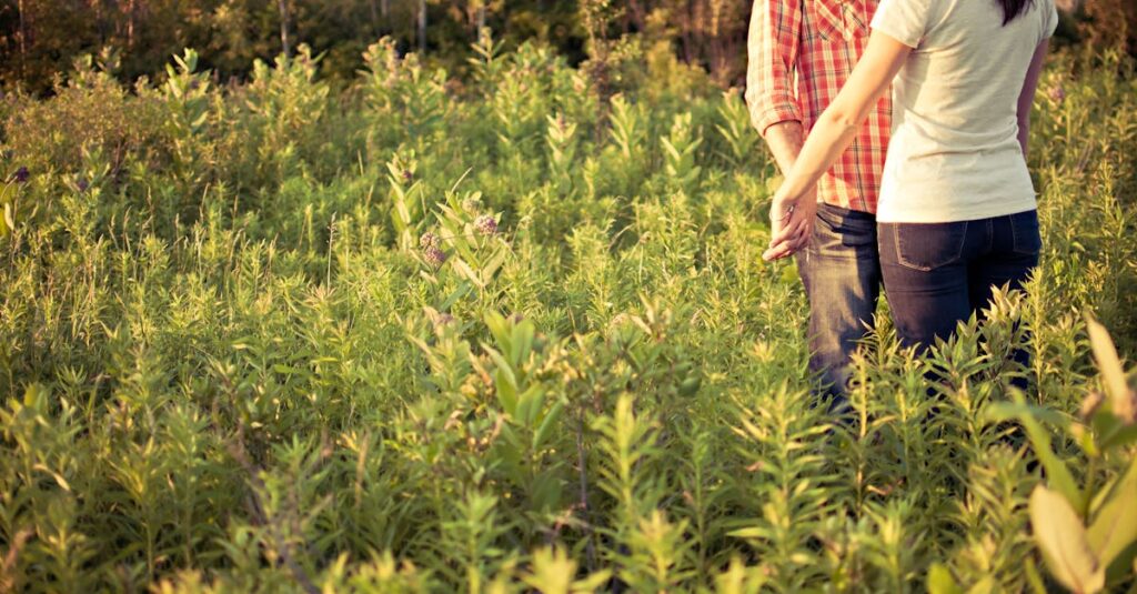 恋愛が苦手な人が少しずつ恋に前向きになる姿を描いたビジュアル