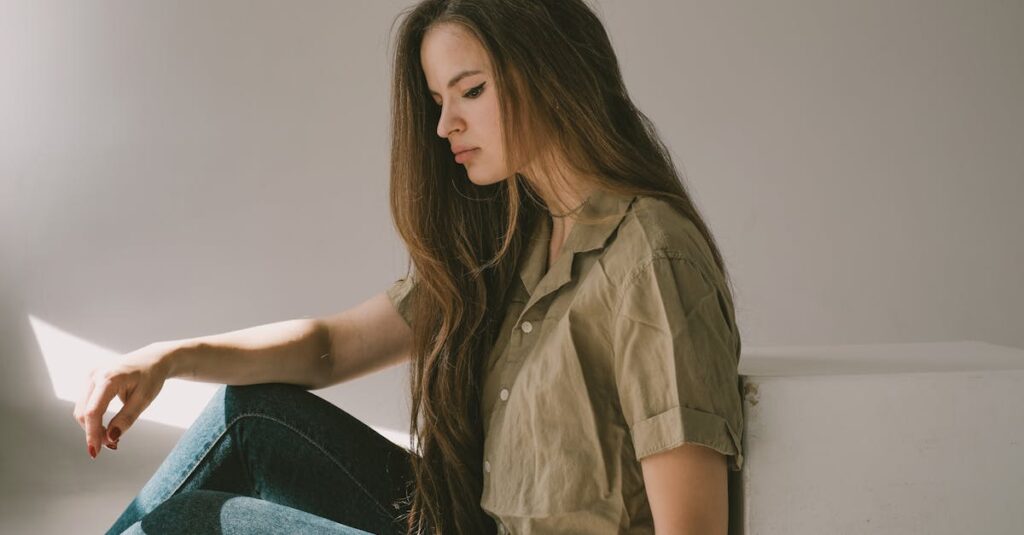 自分の感情に戸惑うフリーレン、静かに考える表情と優しさ