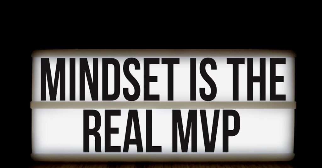 穏やかな表情で前を向くヴィンランド・サガの主人公のような姿