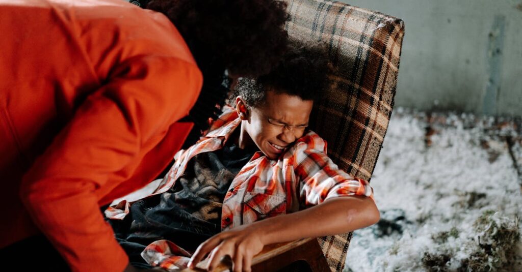 怖がりながらも立ち向かうシュタルクの表情、内側に秘めた勇気