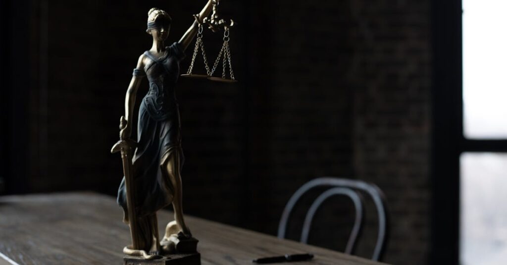 バランスを取る天秤のイメージ。数字というツールと自分の意志のバランスを象徴