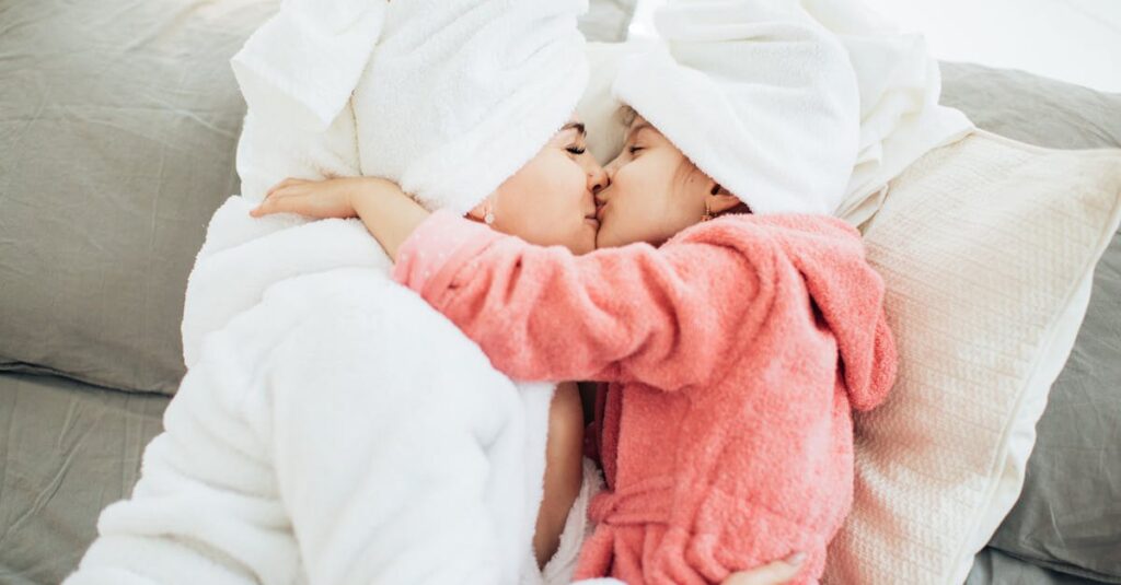 怒りの裏にある寂しさを抱えるフェルンの表情、言葉にできない感情を宿した瞳