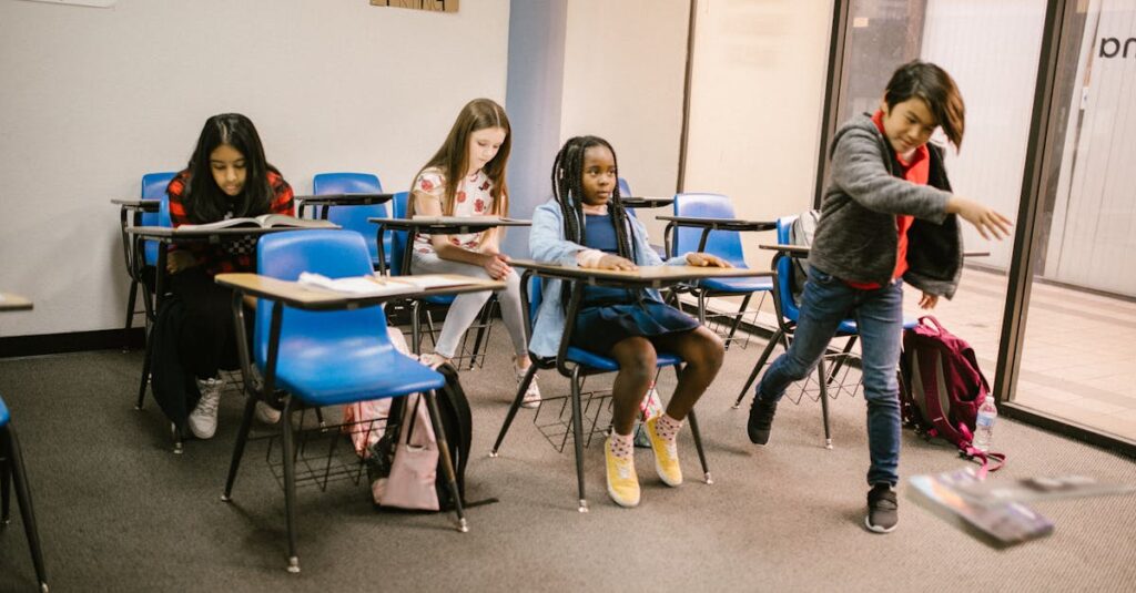 見せかけの優しさで誤解が生まれるアニメキャラクターたち