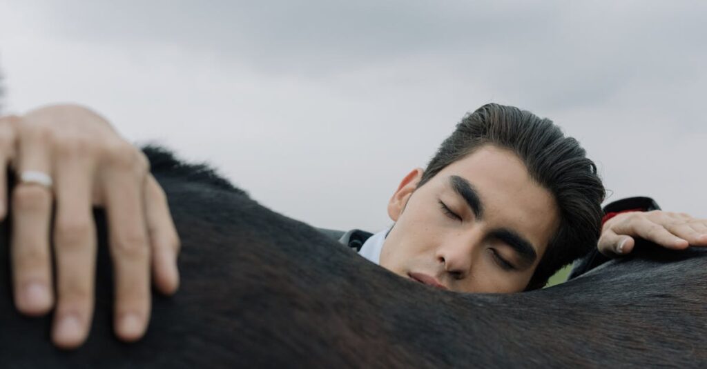 ただそばにいることで心を伝えるヒンメル、無言のやさしさを感じる場面