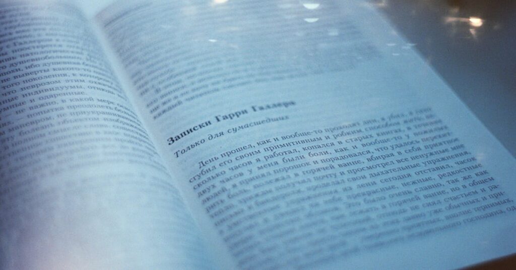 やわらかな光に浮かぶ数字。生年月日の中に、自分の本質へのヒントが隠れている。