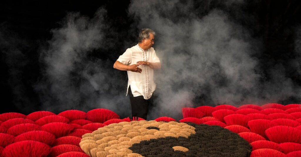 陰と陽が響き合うやわらかなイメージ