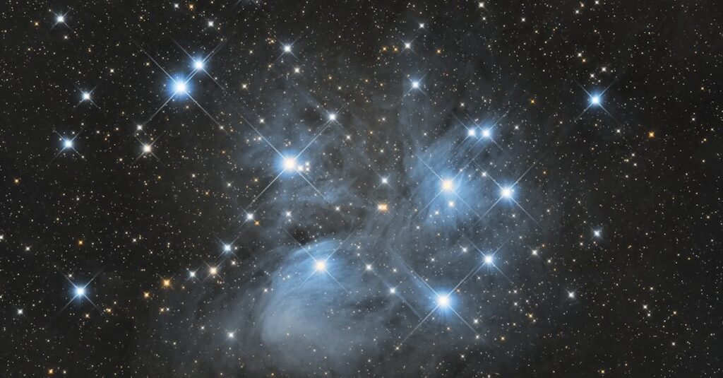 星座と夜空に浮かぶ柔らかな光、宿命と自由を象徴する癒しの風景