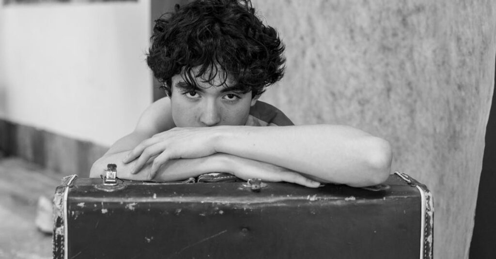 静かで深い優しさを表すアニメキャラクターのイメージ